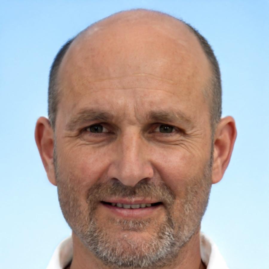 Portrait de Bastien Mercier, expert en finances personnelles